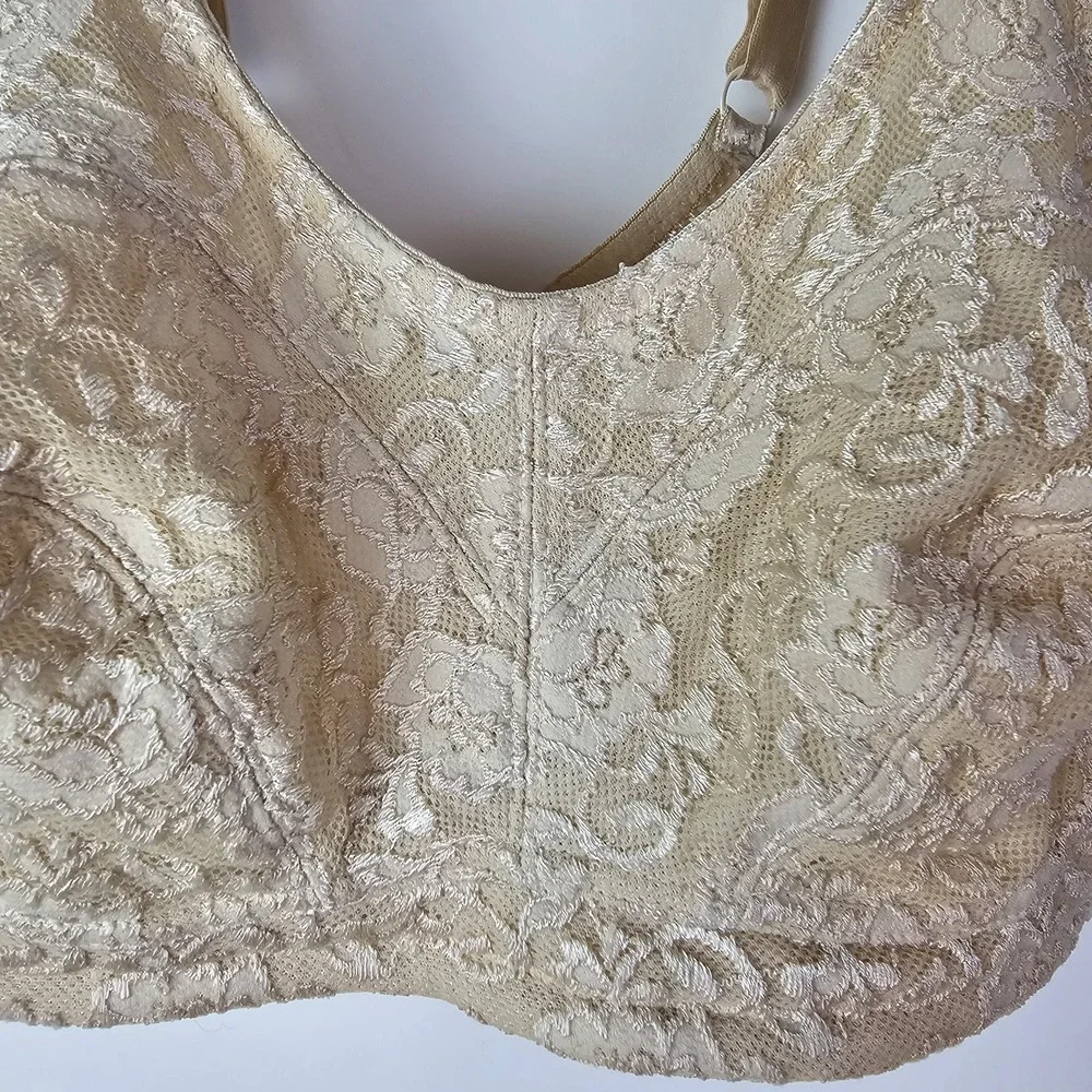 Breezies floral jacquard